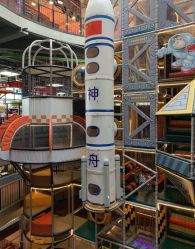 -嗨翻Hi-Fun竞技主题乐园·蹦床团建生日聚会(五棵松华熙店)