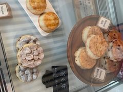 -SKROLL卡特司库·蛋糕定制·生吐司·司康(古北程家桥店)