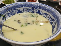 -南京金牛湖巨碗鱼头