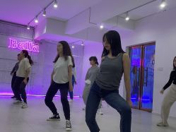 点击看大图 -Bella贝拉流行舞蹈