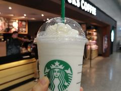 -星巴克(浦东机场T2到达店)