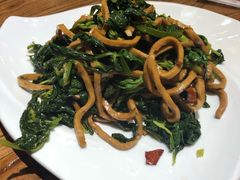 -东来菜馆•手抓海鲜家常菜•海鲜锅贴(鸽子窝店)