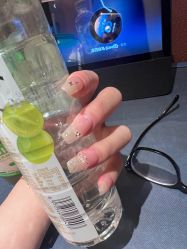 -NEW LOOK-绿麓 · 美甲美睫脱毛工作室