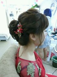 -红馆妆造(中央大街店)