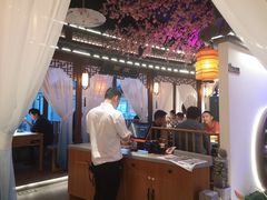 大堂-荷塘秋月·本帮江浙菜(国权路店)