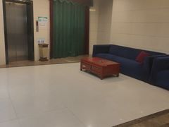 -一家人(凯旋路店)