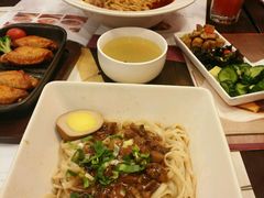-康师傅私房牛肉面(马泉营奥莱店)