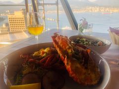 -Top Of Vancouver Revolving Restaurant