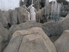 -浙东第一尖雪山欢乐谷