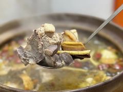 -威邵鸡煲(西华路总店)