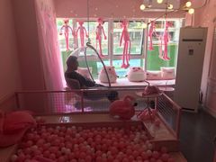 -F小姐甜品店(威海路店)