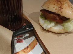 -必胜客(松雷店)