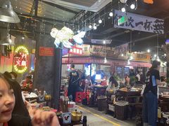 -萍姐火锅·公路夜市(武汉首店)