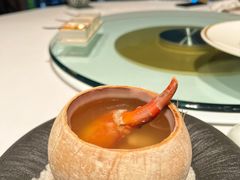 椰皇龙虾钳花胶炖海螺-金轩中餐厅 Jin Xuan(浦东丽思卡尔顿酒店)