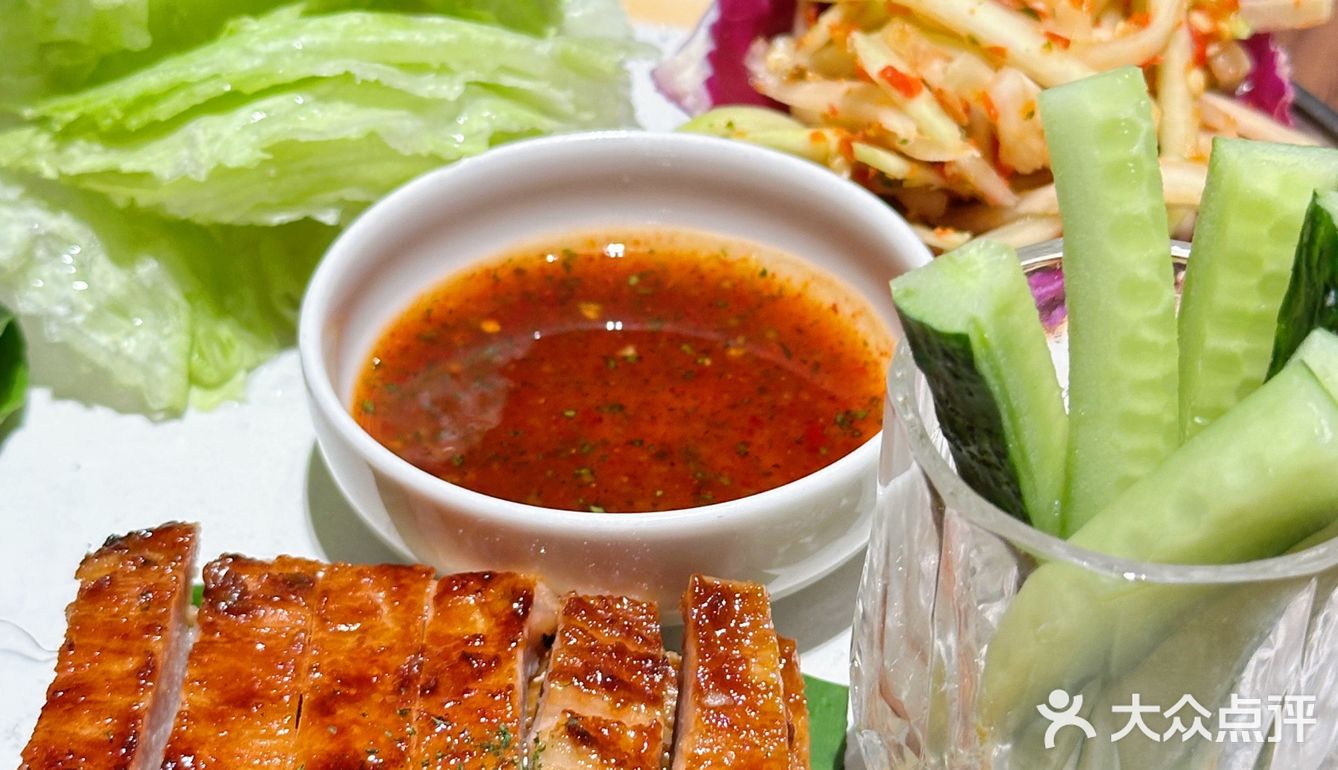 一整个高级住了！这个南洋料理餐厅！