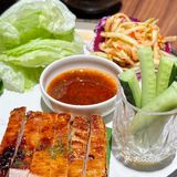 一整个高级住了！这个南洋料理餐厅！