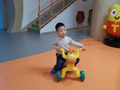 -小门牙好性格托育(北外滩中心)