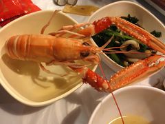 -鲜入围煮花胶鸡海鲜火锅