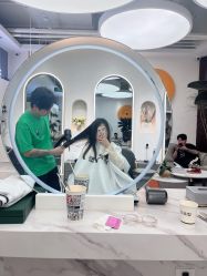 -DO A HAIRSTYLE