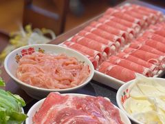 -沸炉重庆老火锅(军事博物馆店)