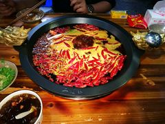 -黄潇洒老火锅(九眼桥宏济巷店)