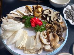 -野菌皇海景野生菌火锅(滨海大道店)