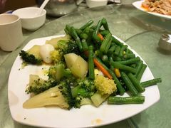 -溢香苑瓦罐(前进路店)