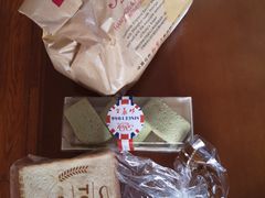 -红宝石·鲜奶小方(万航店)