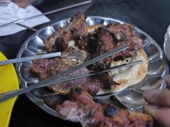 -烤肉小伙烤肉店