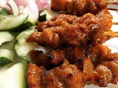 -东海岸人工湖美食村