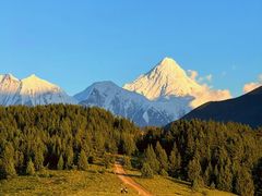 -贡嘎雪山