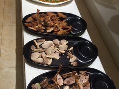 -泉福居酱骨头自助广场(南大街商业步行街店)
