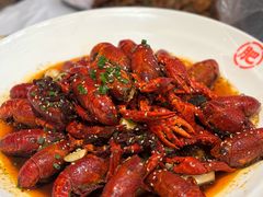 -肥肥虾庄·金牌油焖大虾(汉口城市广场店)