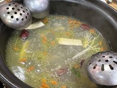 -濠轩阁特色生蚝火锅(水湾路店)