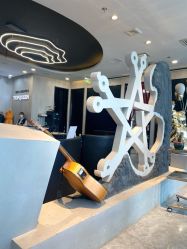 -TOP HAIR SALON