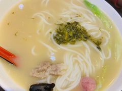 金针菇粉牛过桥米线-南苑风味过桥米线(革新路店)