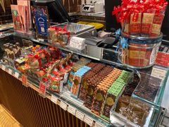 -VENCHI 闻绮(上海佛罗伦萨小镇店)