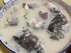 -雪湖煜辰鱼头老店(雪野湖店)