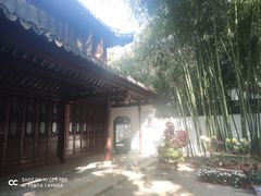 -汇龙潭