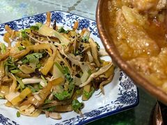 -蜗牛小馆醉乡民谣云南菜(惠新西里店)