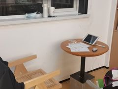 -漕河泾街道图书馆(漕河泾社区文化活动中心店)