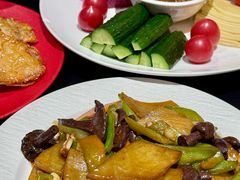 -红东阁东北菜烤肉酒馆(CROSS万象汇店)