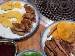 -明洞阿姨·韩式酱蟹烤肉·创意料理(三元桥店)