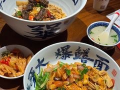 -李犟大爆鳝面·手工蟹黄包(湖滨西湖店)