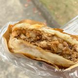 大口吃面，小心烫嘴啊
