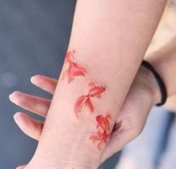 -猛子刺青纹身店