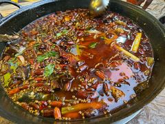 -鸿顺老铁锅美蛙鱼府(解放碑店)