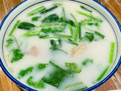 羊肉汤-清真·玛丽亚新疆菜主题餐厅(浙江中路店)