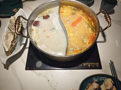 -椰子湾·海南火锅·糟粕醋·椰子鸡(正大广场店)