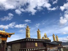 -噶丹松赞林寺